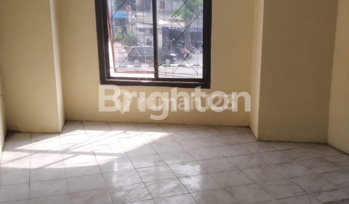 2-Story Shophouse on Basuki Rachmat Street, Cipinang, East Jakarta 2