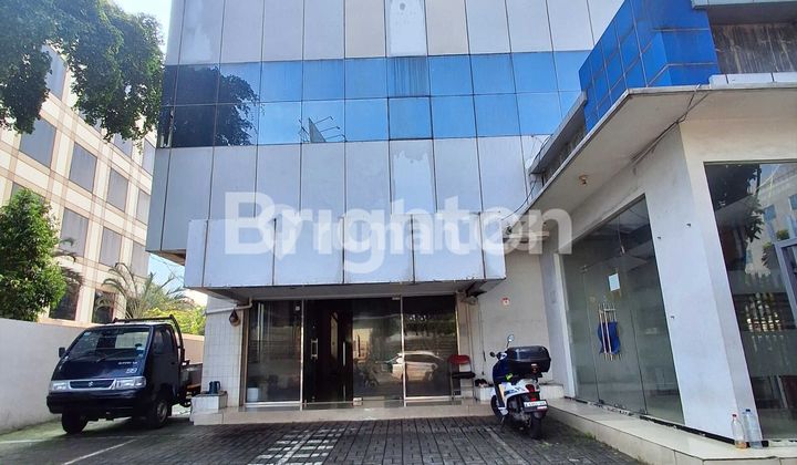 Gedung 5.5 Lantai Lokasi Strategis di Mampang Jakarta Selatan 1