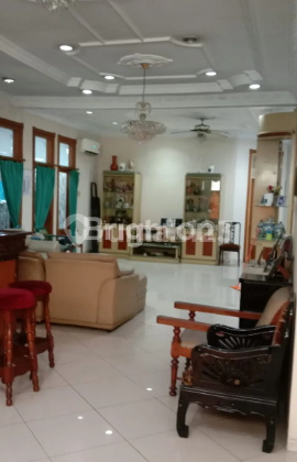 RUMAH BESAR SIAP HUNI OTISTA CAWANG JAKARTA TIMUR 2