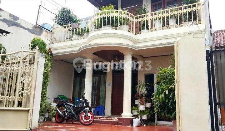 Rumah Luas 2 Lantai di Asem Baris Tebet Jakarta Selatan