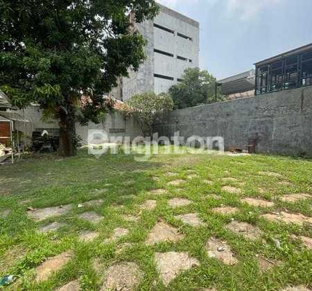 Bangunan Komersial Luas Parkir Besar di Menteng Jakarta Utara 2