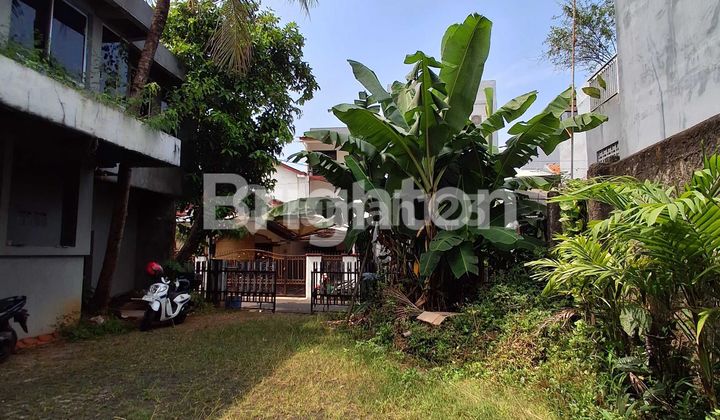 Tanah Luas Harga NJOP Bonus Rumah Tua 2 Lantai di Pejaten Timur