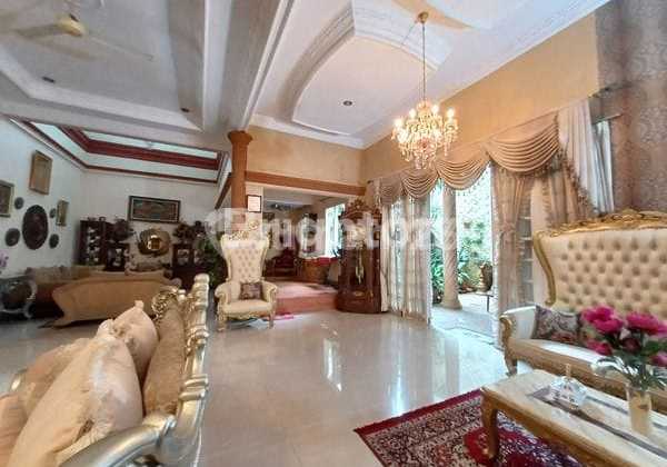 Rumah Mewah Full Furnished 2 Lantai Di Duren Sawit Jakarta Timur 2