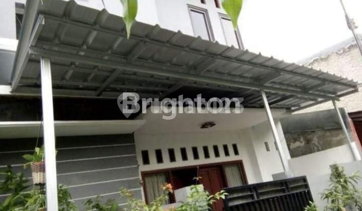 2-story Flood-Free House in Pisangan Baru, Matraman, East Jakarta 2