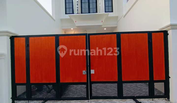 Rumah Baru Dikomplek Perumahan Joglo Jakarta Barat