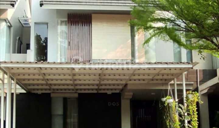 Rumah di Komplek Clover Hill Cantik Terawat 1