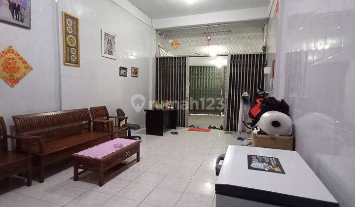 Rumah di Jelambar Lokasi Strategis 2