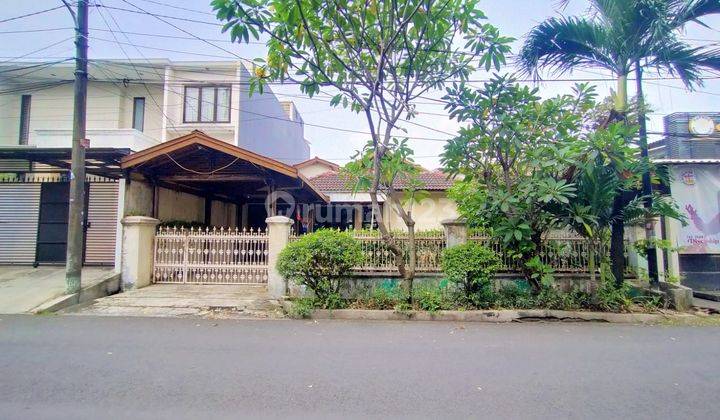 Rumah di Perumahan Taman Meruya Ilir Jakarta Barat 1