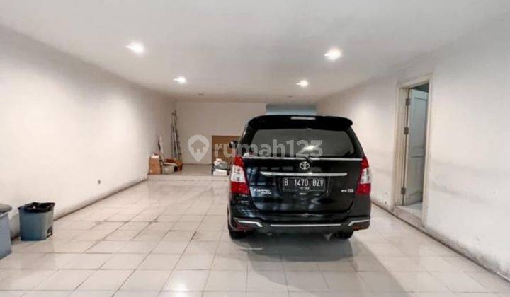 Rumah Cantik di Perumahan Intercon Blok M Jakarta Barat 2