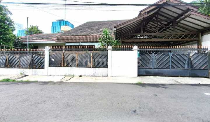 Dijual Rumah Tua Jalan Jeruk Manis Jak Bar