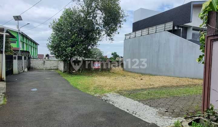 Plot on Jalan Bratasena, Strategic Location