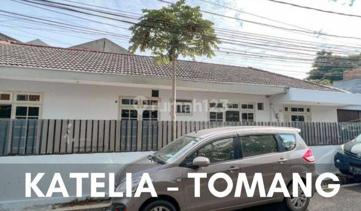 Rumah di Tomang lokasi strategis