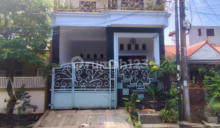 Rumah di Perumahan Mahkota Simprug Ciledug Tangerang