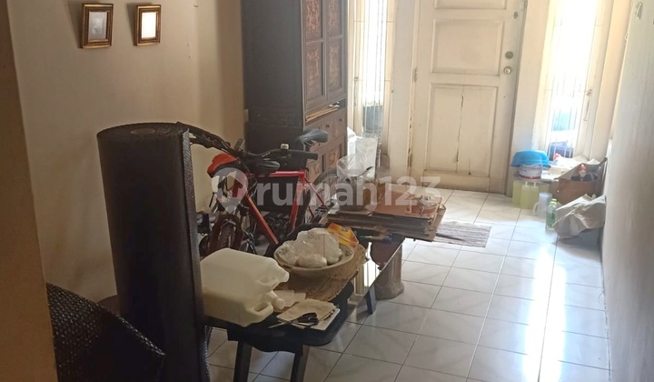 Rumah di area Tanjung Duren lokasi strategis 2