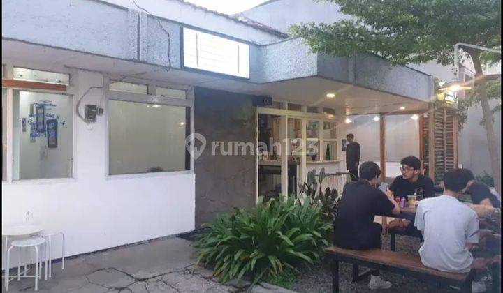 Rumah Konsep Cafe dekat Kampus di Jl candi Mendut Kota Malang 2