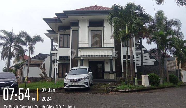 Rumah Mewah 2 Lantai dekat UMM di Jl raya tlogomas kota Malang 1