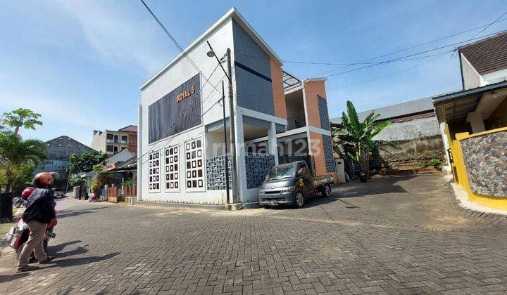 Rumah Kost 15 Kamar Furnish di Jl Sigura Gura Malang dekat UB 2