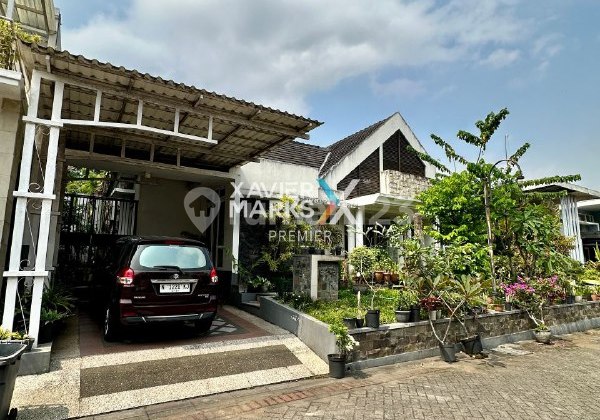 j043 Strategic House in the Center of Malang City, Near Ijen Boulevard 2