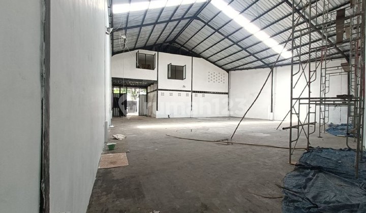 i011 Cheap Warehouse for Rent in Pakis Malang Warehouse Area