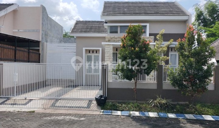 g092 Rumah Siap Huni di Perumahan Tirtasani Royal Resort Karangploso Malang