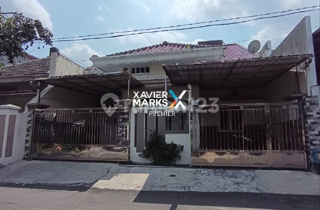 h014 Guest House Ready to Occupy in a Busy and Lively Area