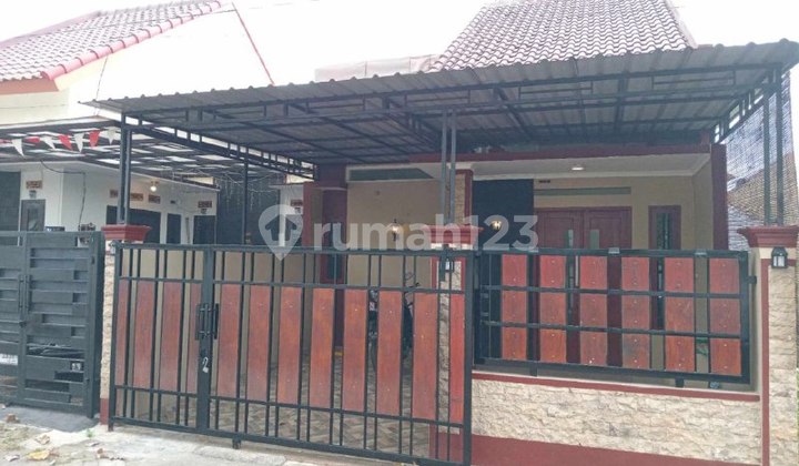 h053  Hook House around 700 million near Karanglo Toll Exit