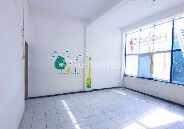 E108 Disewakan Ruko di Nol Jalan Raya, Pusat Kota Malang Area Willis 8