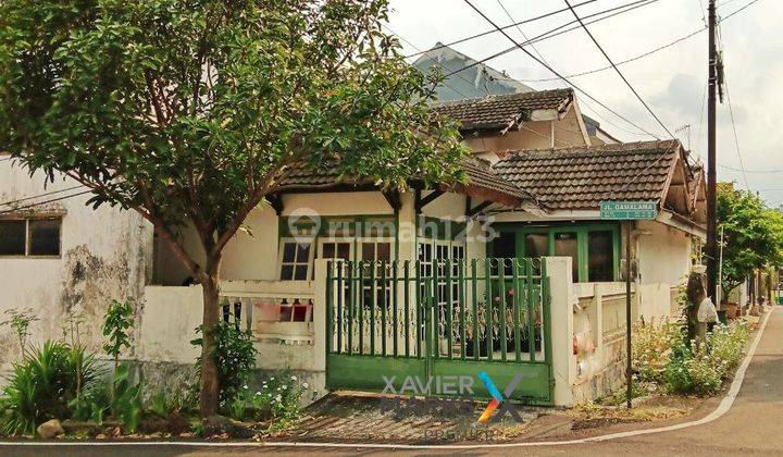 S052 Rumah Posisi Pojok di Jalan Gunung gunung Malang 2