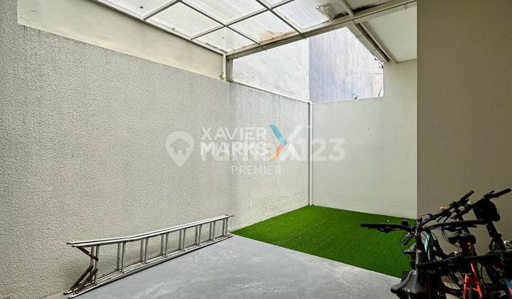 i054 Diskon Banyak ! Rumah Bagus Full Furnished Langsung Huni  2