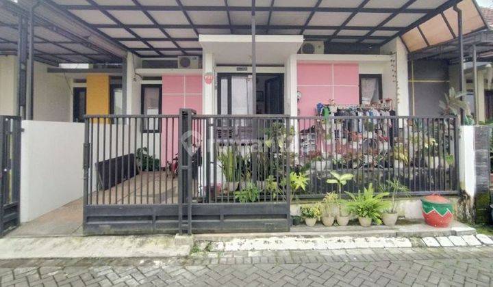 T056 Rumah 2 Lantai di Araya Kota Malang  1