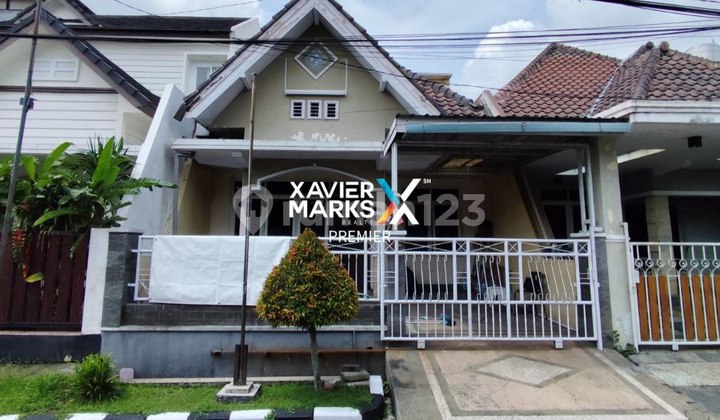 I053 Ready-to-Occupy House & Building in Excellent Condition Vote 2