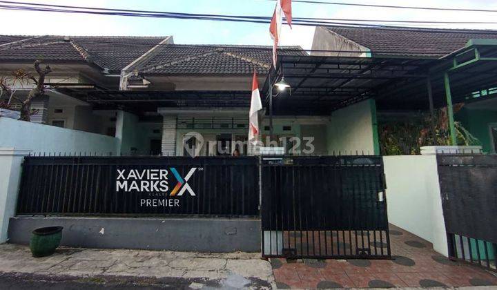 V003 Dijual Rumah Cantik Jl. Bunga bunga Malang 1