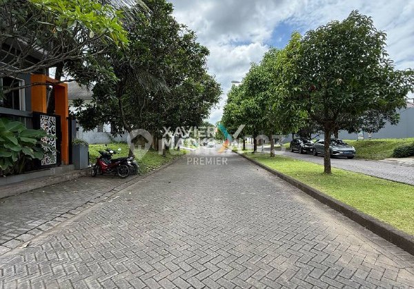 H2 Rumah Furnished Plus Private Pool di Boulevard Cluster Golf, Araya 2