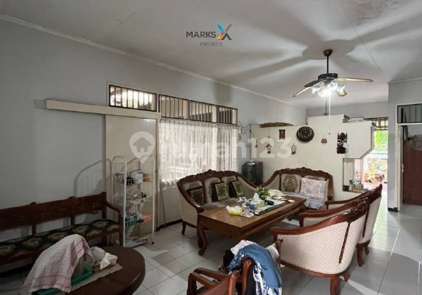 i094 Jual Murah Rumah Klasik di PBI Araya Blimbing Malang 2