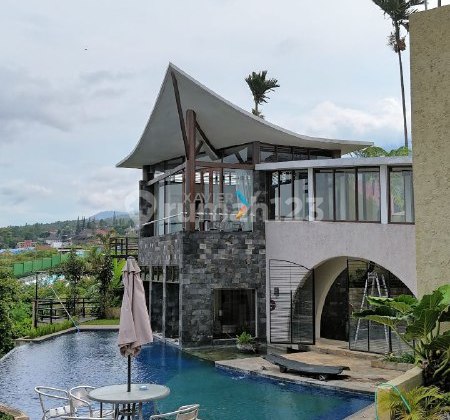i083 Full Furnished Villa House + Swimming Pool, at Klub Bunga, Batu