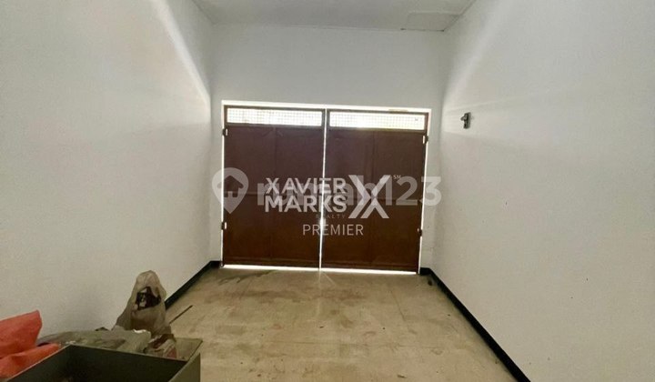 i031 Rumah Klasik Bisa Untuk Usaha Kost, di Pusat Kota Malang  2