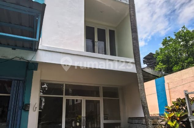 I41 Ruko Strategis Ada Sisa Tanah bisa untuk Usaha Dekat Area Kampus