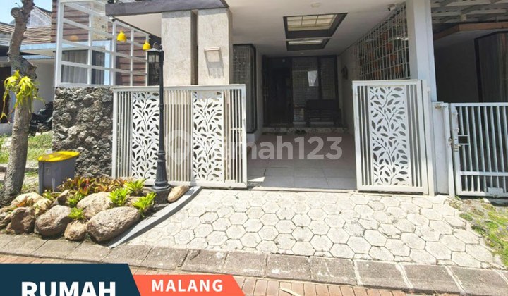 h168 House + Furnished at Grand Permata Jingga - Malang 2