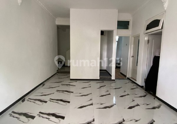 h076 Newly Built Boarding House Just a Step Away from UMM Malang Campus 2