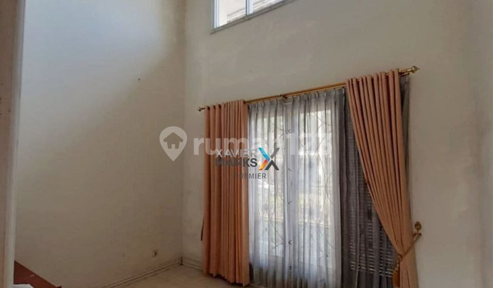 i028 Rumah Klasik di Boulevard Utama Perum. Riverside Malang 2