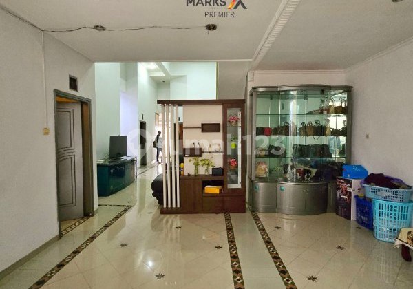 h122 Rumah Terawat Araya Block Depan dan Strategis  2