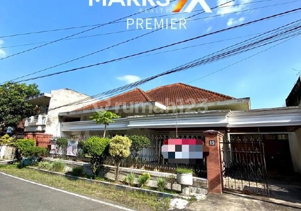 h071 Single-Story House Spacious Suitable for Business / Rental Rooms