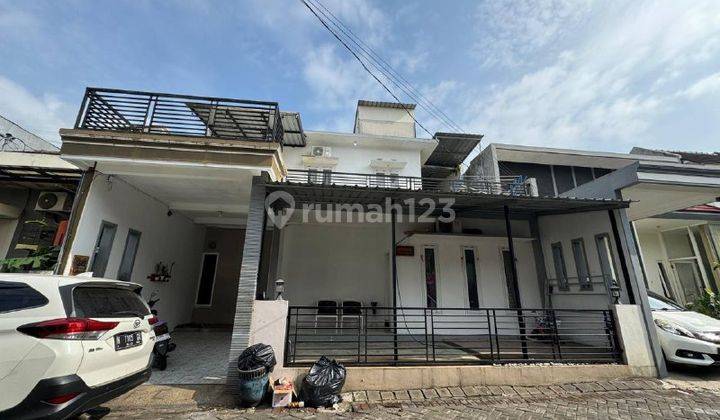 T071 Rumah Bonus Furniture di Perum De Saxofone,lowokwaru Malang  2