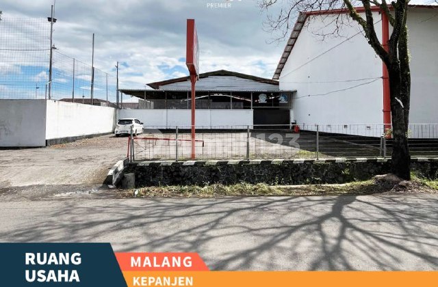 J33 Business House Sports Center Active Strategic Location in the Center of Kepanjen Malang City