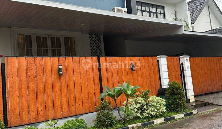 Rumah cantik Asri di Cluster Jatiwarna selangkah ke tol Jorr 1