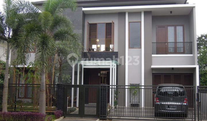 Nice house for sale, ready to occupy in Menteng Utama Bintaro area, Tangerang Selatan.