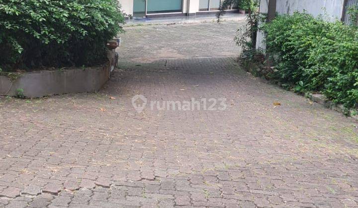 Rumah  di Buncit Raya Lt 1976m2, Halaman Luas di Buncit 8