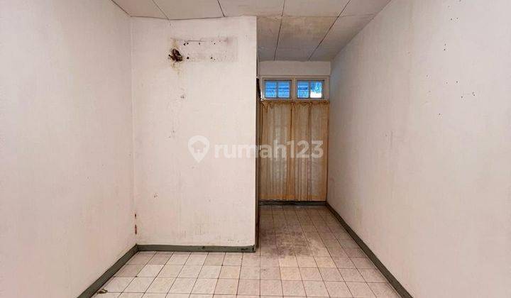 kamar tidur rumah di alam permai pondok