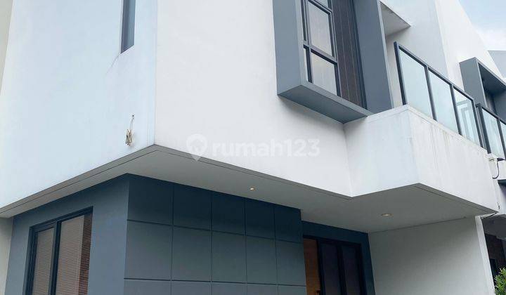 Rumah Bagus Di Puri Flamboyan Ciputat Tangerang Selatan 1