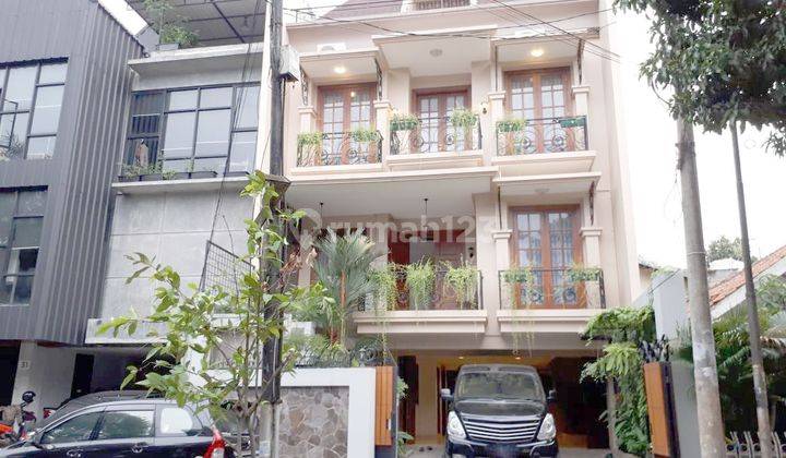 Dijual CEPAT Rumah Bagus Di Jl H Ismail  Taman Cilandak, Jakarta Selatan 2